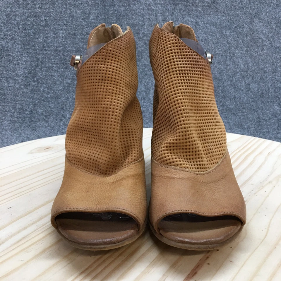 Miz Mooz Boots Womens 42 Knox Ankle Booties Brown Leather Heeled Casual Back Zip - Image 4 of 4