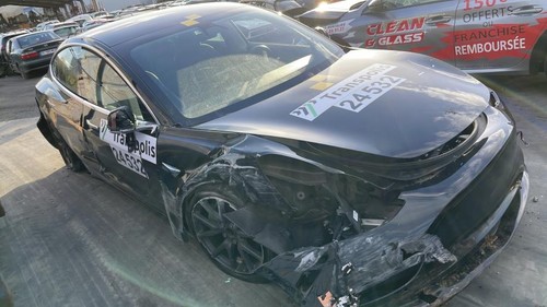 Compresor del climatizador TESLA MODEL 3 5YJ3 1582668-09-J - Imagen 9 de 10