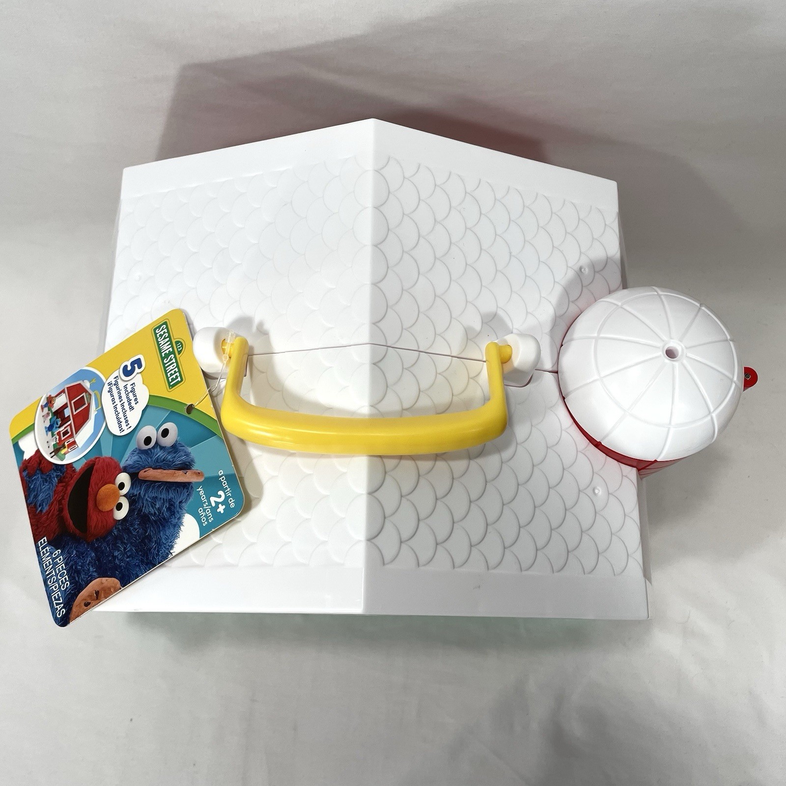 Just Play Sesame Street Farm Barn Set w/ 5 Figures Elmo Cookie Monster BRAND NEW