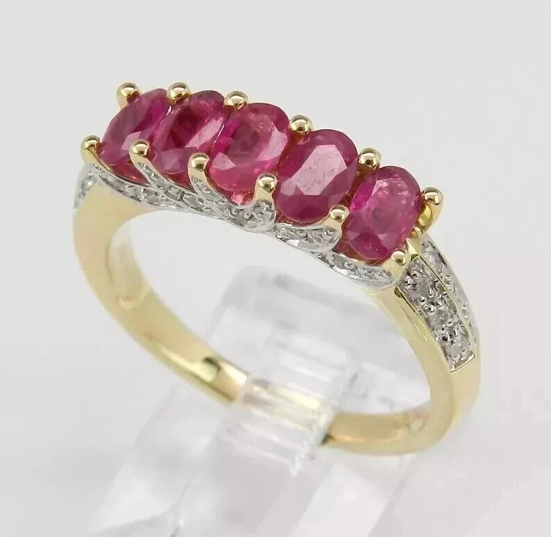 2.20Ct Oval Cut Lab-Created Red Ruby Women's Band Ring 14k Yellow Gold Plated - Image 3 of 4