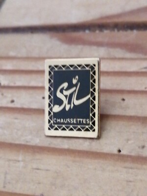 Pin's Pins Pin ENAMEL 19 Fromage ail et fines herbes cantadou