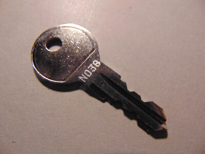 Original Thule Schlüssel N038 Ersatzschlüssel Heckträger Dachboxen Dachträger