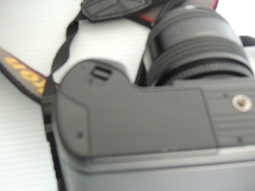 USATO - Fotocamera Nikon N5005 35mm con obiettivo Quantaray 35-80mm AF NON TESTATA COSÌ COM'È - Foto 14 di 17