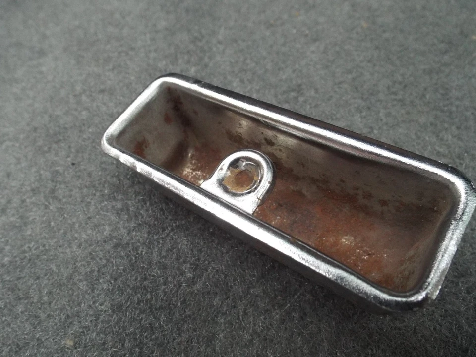 Receptáculo bandeja ceniza reposabrazos 1976 1977 1978 Mercury Grand Marquis/Colony Park 78 Foto 3 de 4