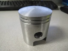 NOS TJS 1.00 Piston Fits: Yamaha YG1 YG-1 122-11638-01 1197