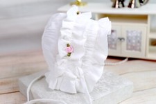 Vintage baby bonnet hat for babies between 0 to 3 month old.