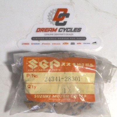 NOS GENUINE SUZUKI RM 100 125 GEAR,FOURTH DRIVEN 24341-28301 NEW OEM RM125 RM100