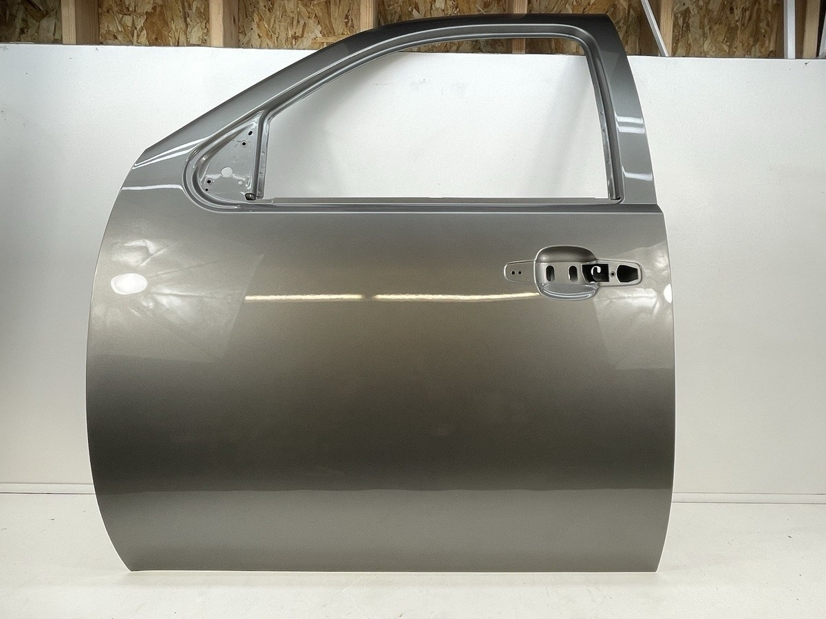 2012-2014 Chevrolet Silverado 2500 Front Left Driver Side Door