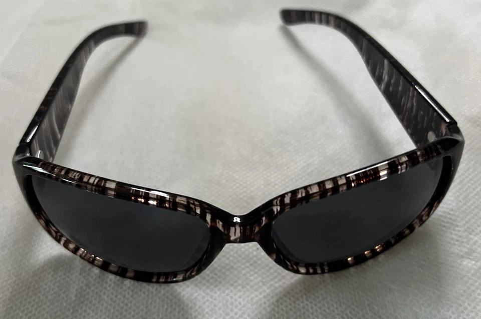 Gafas de sol de diseñador Nine West 100 % protección UV tortuga para mujer Foto 3 de 4