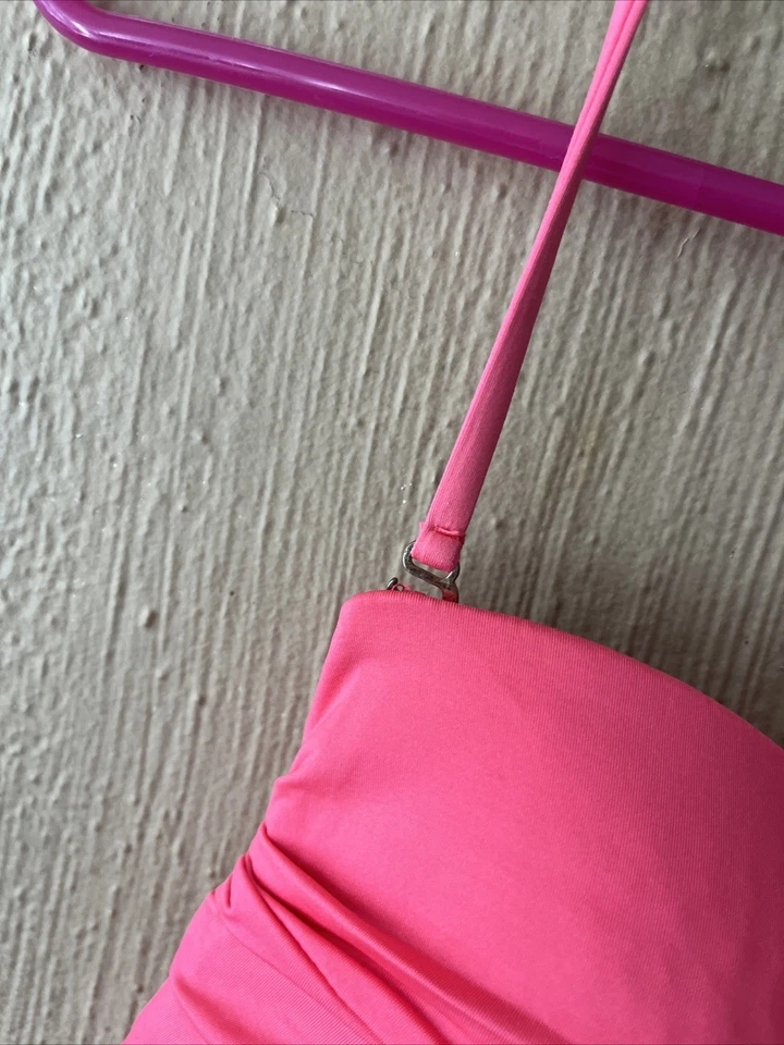 Tankini Top de Natación Talla M Mossimo Rosa Halter Lunares Giro Delantero Convertible Foto 3 de 4