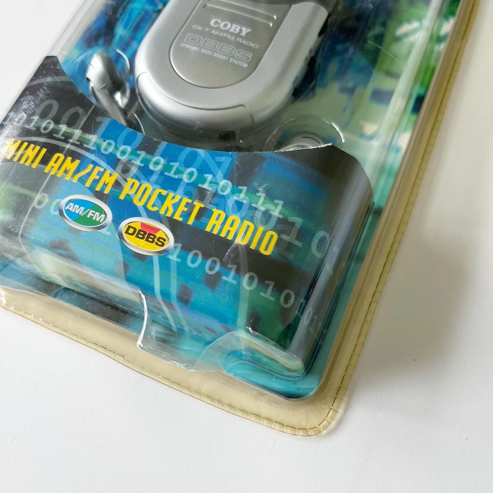 Vtg Coby CX-7 Mini AM/FM DBBS Pocket Radio Silver W/ Earphones & Neck Strap New - Image 4 of 4