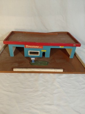 Vintage Firestone Holzgarage Spielset