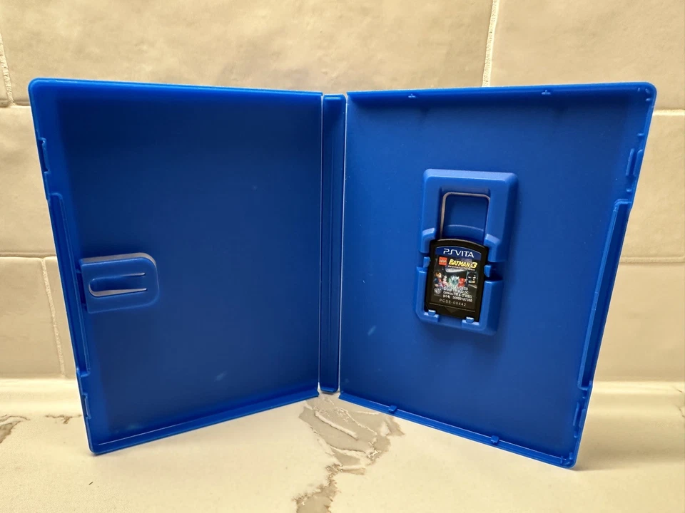 LEGO Batman 3: Beyond Gotham - Sony PlayStation Vita - Image 3 of 3