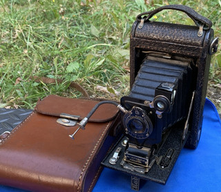 Kodak vintage n. 1 Macchina fotografica Brownie pieghevole junior autografa 120 rotoli pellicola
