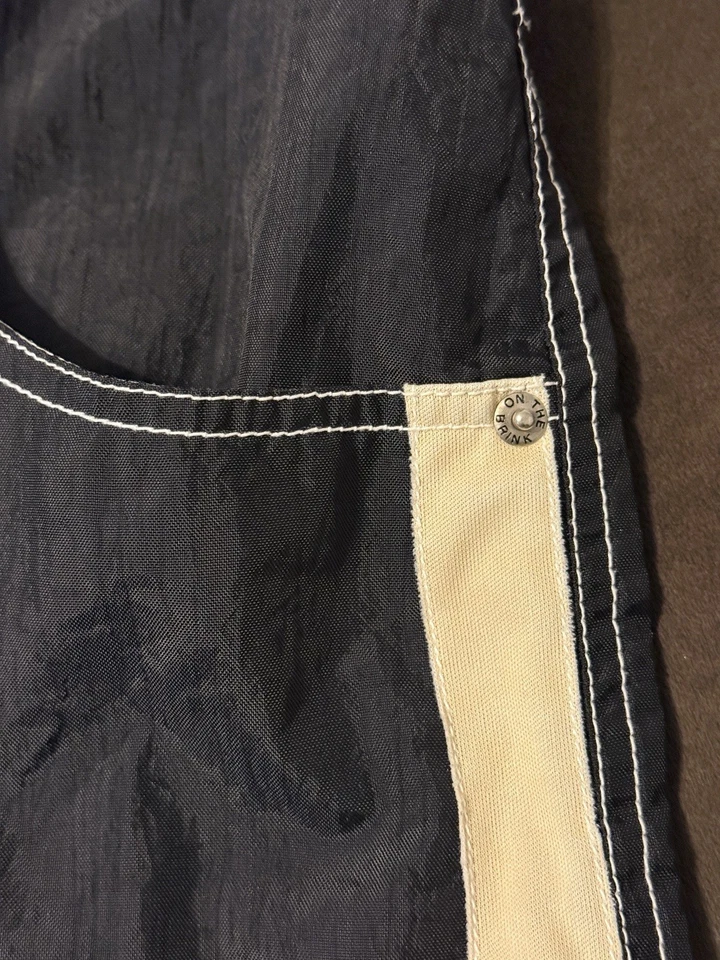 Y2K 90s OTB On The Brink Black Nylon Shorts Size 40/42 Baggy Skater JNCO Style - Image 4 of 4