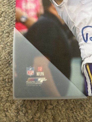 11"x17" Adam Thielen autographed Minnesota Vikings canvas, Total Sports COA - Picture 5 of 10