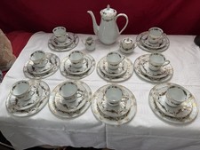 Limoges Bernardaud Porzellan Modell Marie-Thérèse Kaffeeservice für 10 Personen