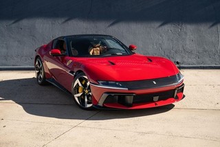 2025 Ferrari 12 Cilindri Base
