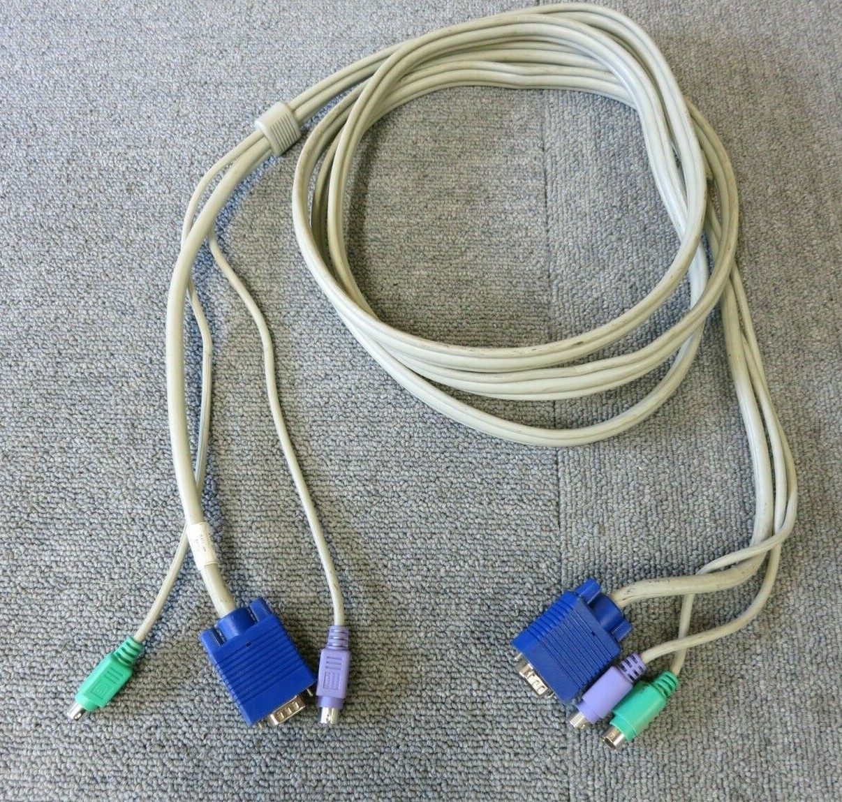 AWM E89980a Style 20276 80c 30v Vw1 Low Voltage KVM Computer Cable