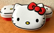 NEW Fender × Hello Kitty Guitar Pick Tin 18 Pack Collector's Pick & Case