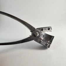 Vintage Nut Cracker Sheller Nutcracker Lobster Crab Leg Opener