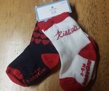 NWT BABY GAP 2 PR RED WHITE Kisses / NAVY Heart VALENTINE SOCKS GIRL 3-6 mo