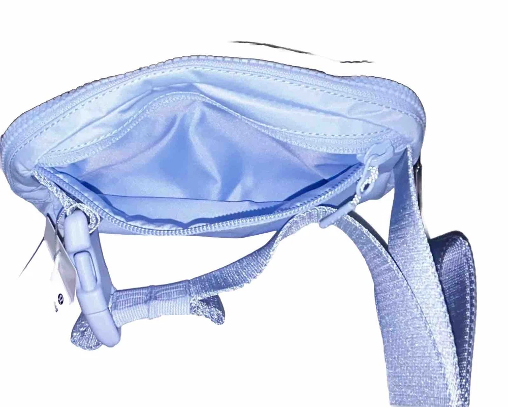 Lululemon Everywhere Belt Bag 1L Blue Windmill with Extra Long 10 Foot Strap NWT