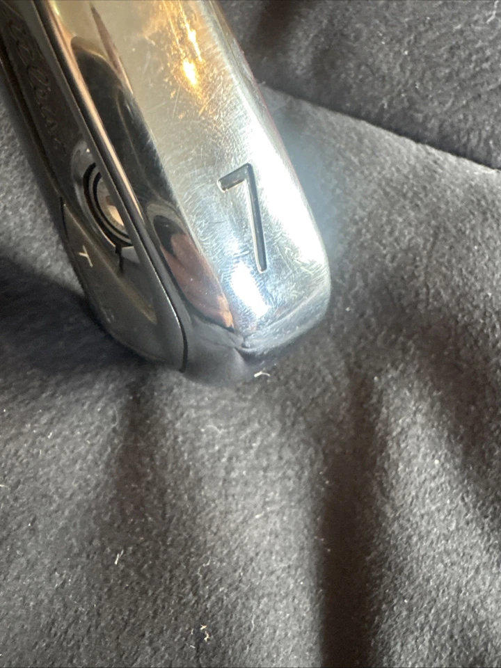 Titleist T100 7-Iron Left Handed Fitting Demo Head Only - Image 3 of 4