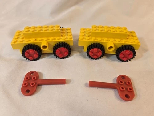 Vintage 1981 LEGO Basic 890 Wind-Up Motors Lot of 2 w/ Keys; Work Great!