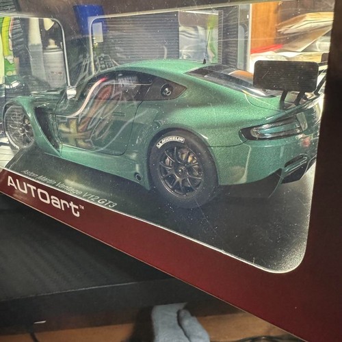 Autoart 1/18 Aston Martin Vantage V12 GT3 modelo fundido a presión sellado de... - Imagen 10 de 10