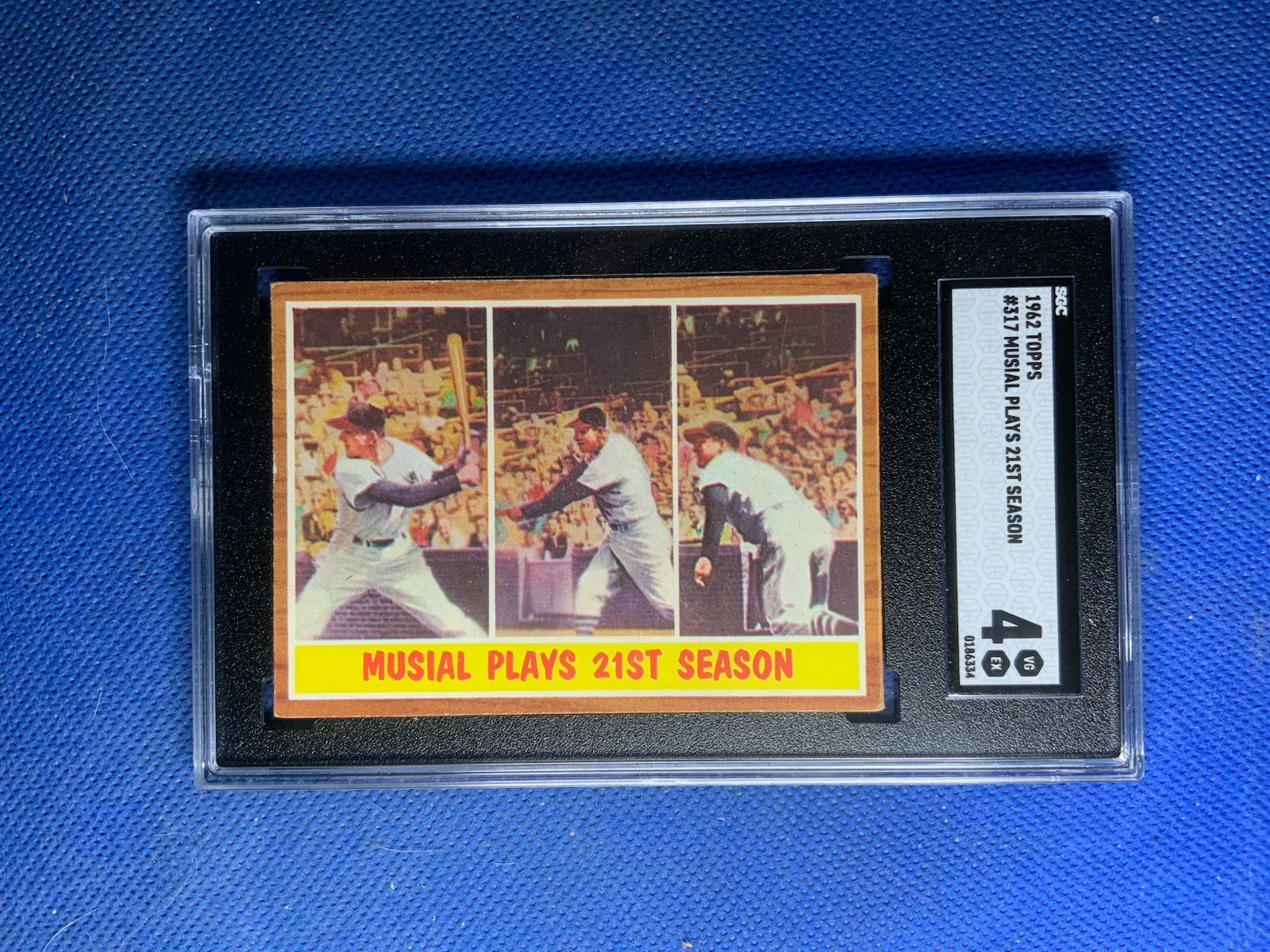 1962 TOPPS #317 STAN MUSIAL PLAYS 21st SEASON SGC 4