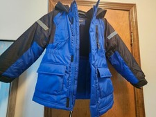 London Fog full zip/ hood/ pockets puffer coat size L 7 boys