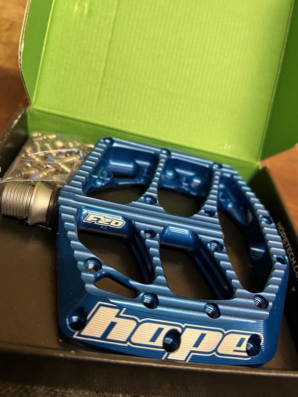 Hope F20 peddles (brand new)