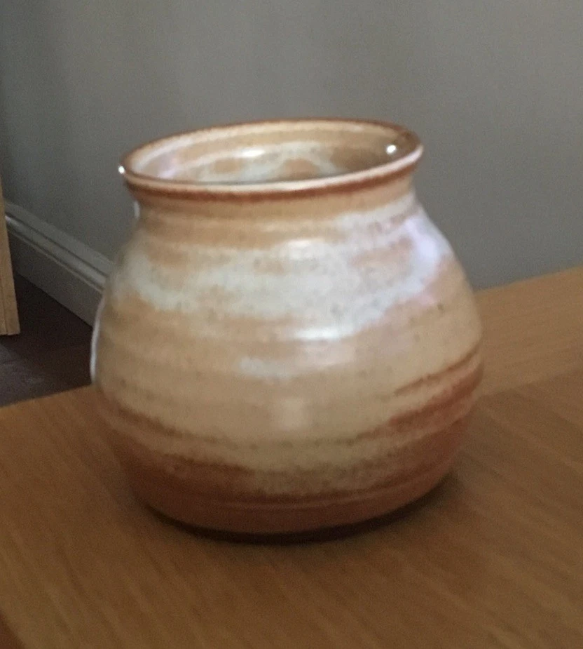 Vintage Heavy Studio Pottery Light Brown Vase With Makers Mark - Image 2 of 4