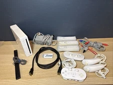Nintendo Wii RVL-001 console, controllers