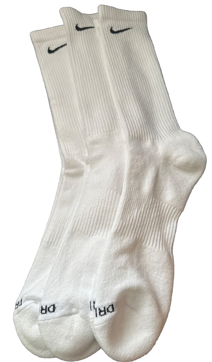 white nike socks foot locker