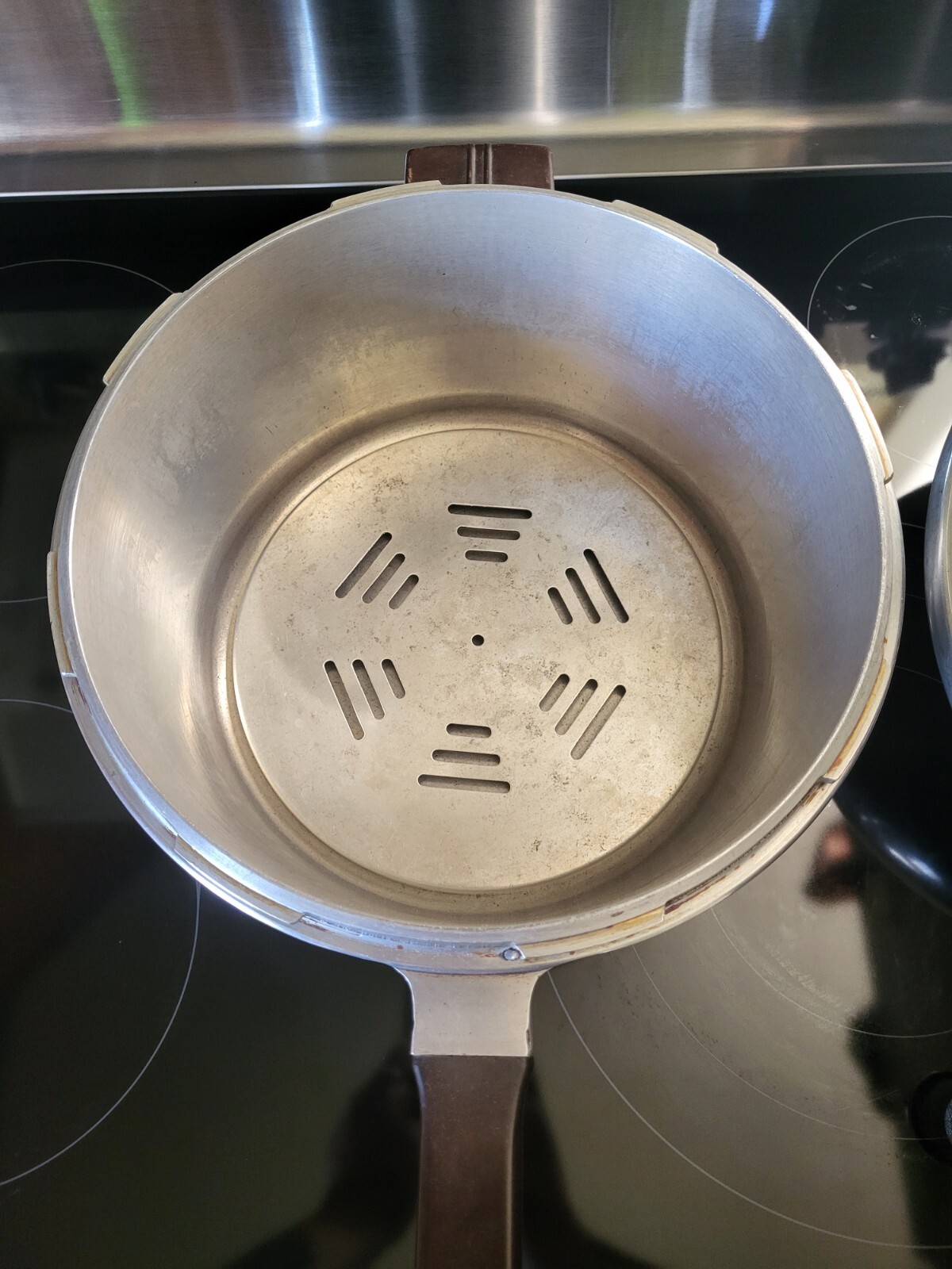 Vintage Presto 6 Qt Pressure Cooker Model 40 w/Recipe Book eBay