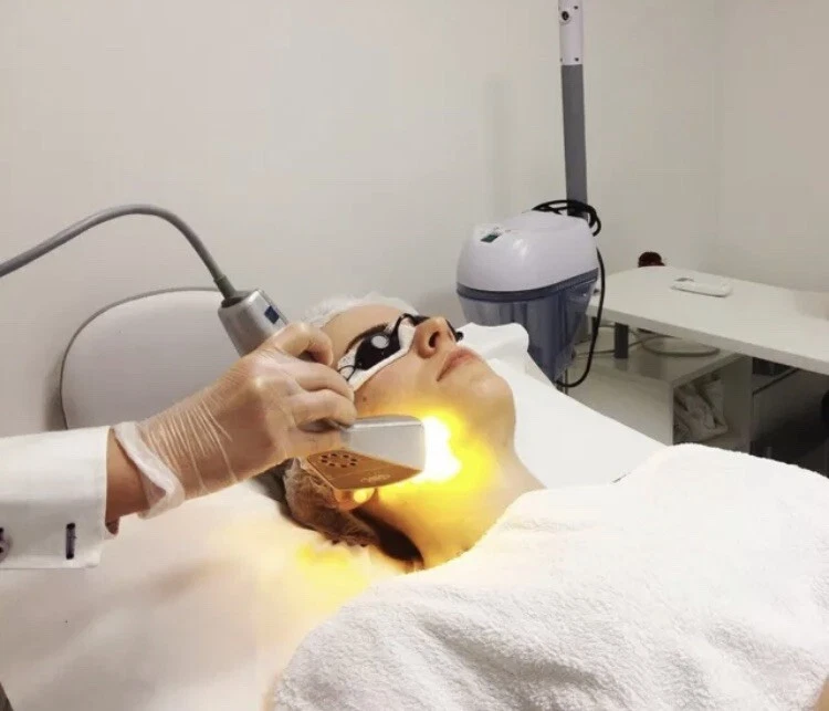 Therapeutic device for body and face Foto 3 de 4