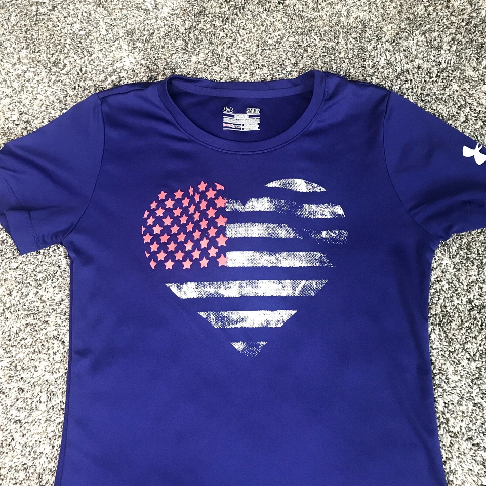 Under Armour Heat Gear Women's Small Semi-Fitted Red/White Flag Heart T-Shirt  - Image 2 of 4