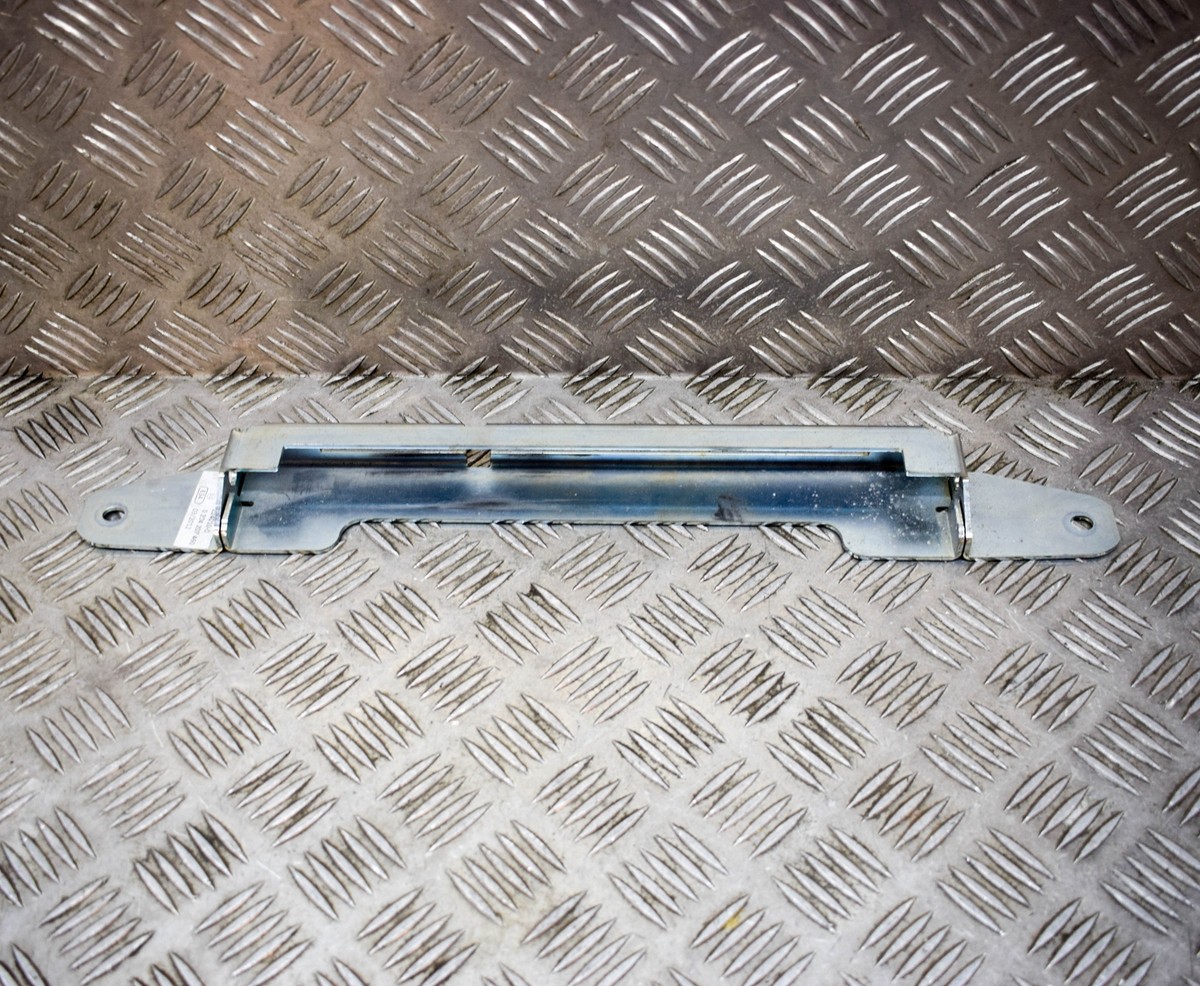 MASERATI GRAN TURISMO Parking Brake Cable Bracket Holder