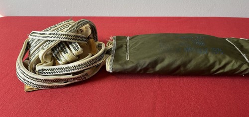 U.S Vietnam Era Parachute Pack / 1975 Dated / Military Issue - Mills MFG. Corp - Picture 21 of 22
