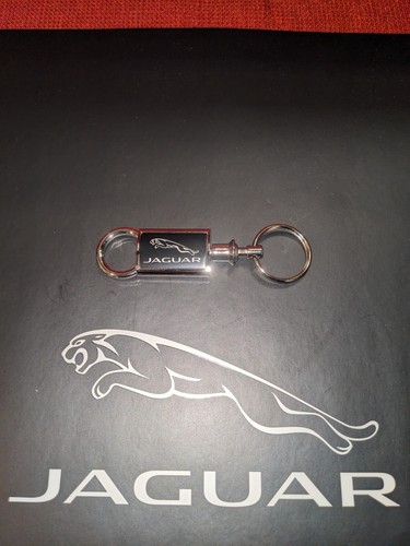 JAGUAR BLACK & METAL VALET KEY CHAIN. $15.95 EACH. CG3046BLK - Bild 5 von 5