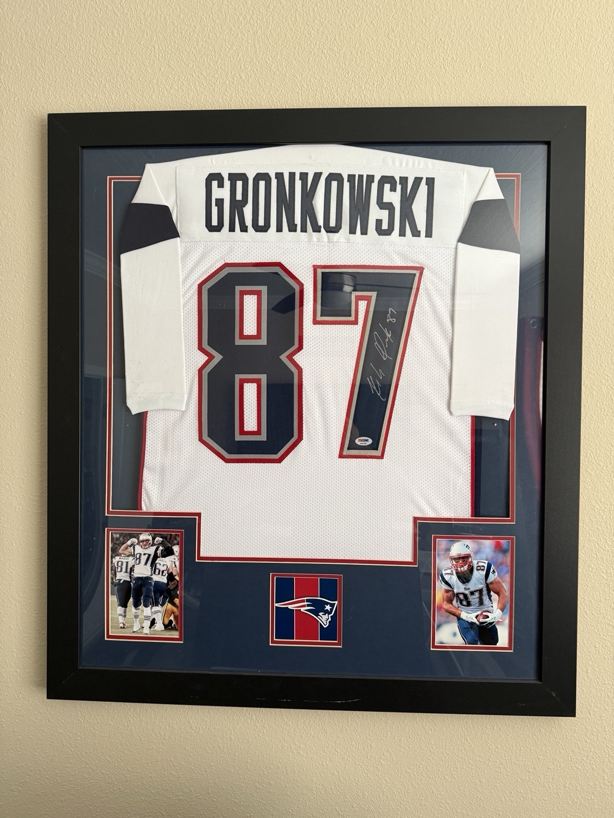 Rob Gronkowski Autographed Signed New England Patriots Framed / 33x42 New England Blue Jersey BAS COA 