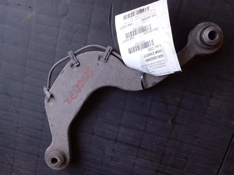 Passenger Upper Control Arm Rear VIN J 11th Digit 07-17 GMC Acadia 23347603 Foto 3 de 4