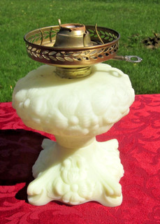 FABULOUS VINTAGE Fenton YELLOW SATIN / URANIUM GLASS "Poppy" PATTERN LAMP WORKS