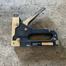 FastenPRO Heavy Duty Steel GS Three-Way Tacker Staple Gun Kit w/Staples 96755