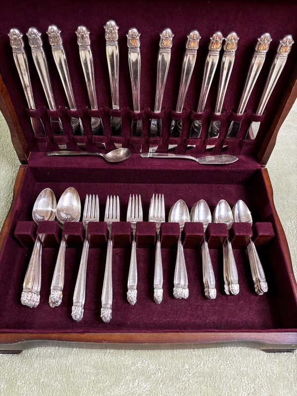 74 Pc Holmes & Edwards DANISH PRINCESS Flatware good condition