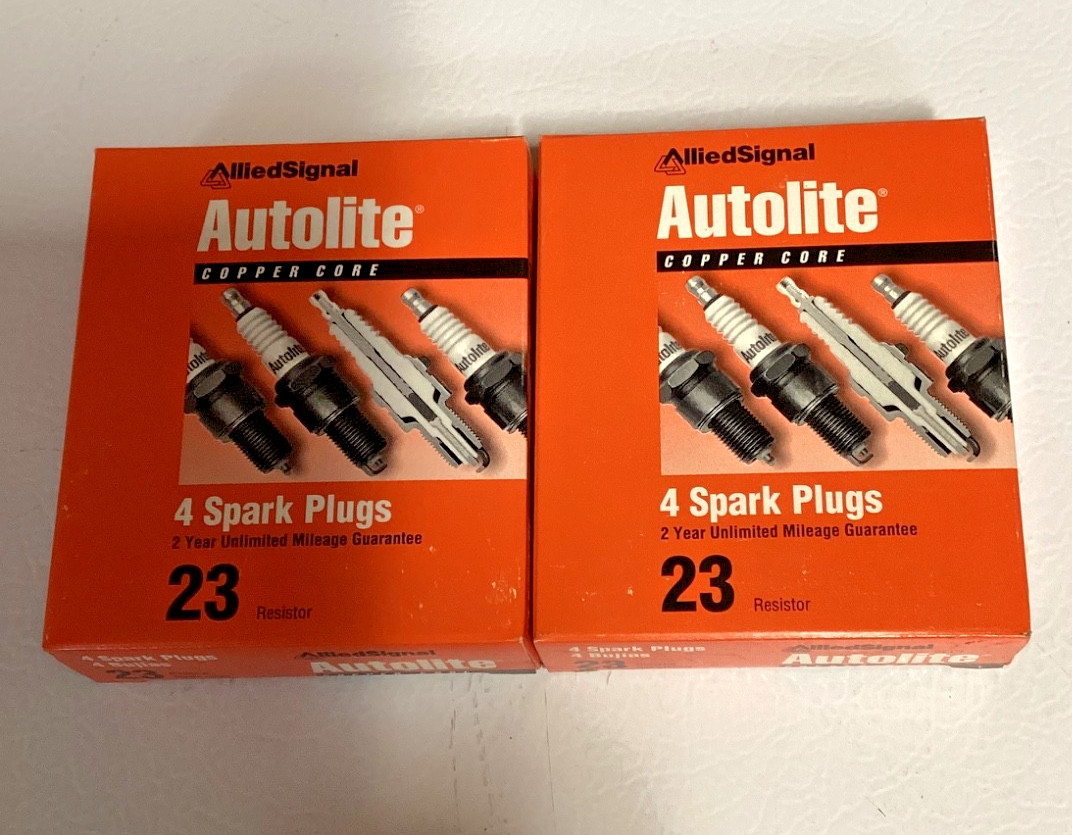 NEWPack of 8 Autolite Copper Core Small Engine Spark Plugs 23 Thread Size 14mm