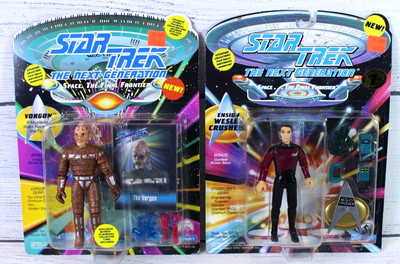 Star Trek TNG Vorgon & Ensign Wesley Crusher Figures Playmates 1993 MOC