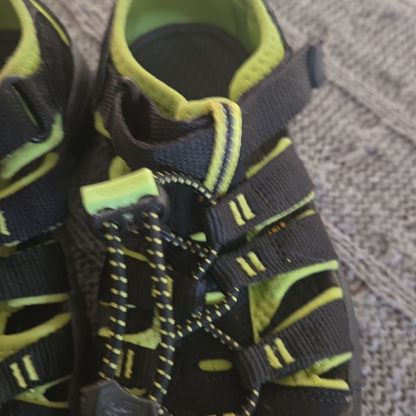 KEEN Scarpe sandali impermeabili unisex bambini Newport H2 verde nero taglia